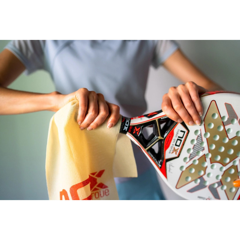Nox TOALLA GORILLA PARA DEPORTES DE RAQUETA  (CAJA 24 UNIDADES)