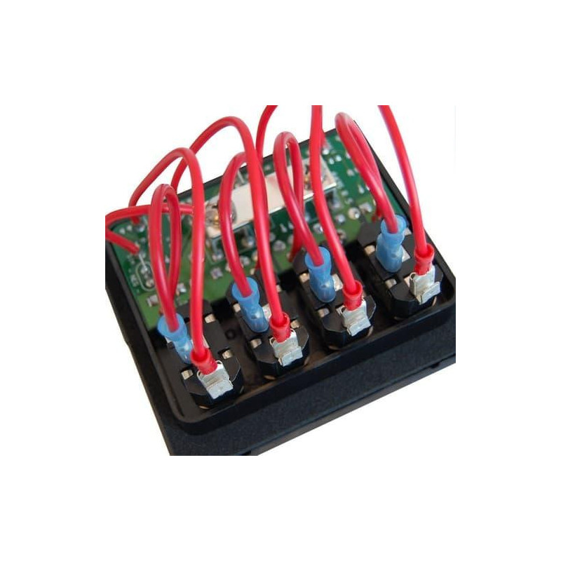 BLUE SEA SYSTEMS impermeable fuse panel 12V... | HouseMovilSur